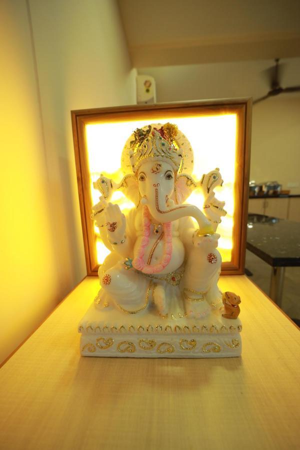 Majestic Hotel Madurai Buitenkant foto