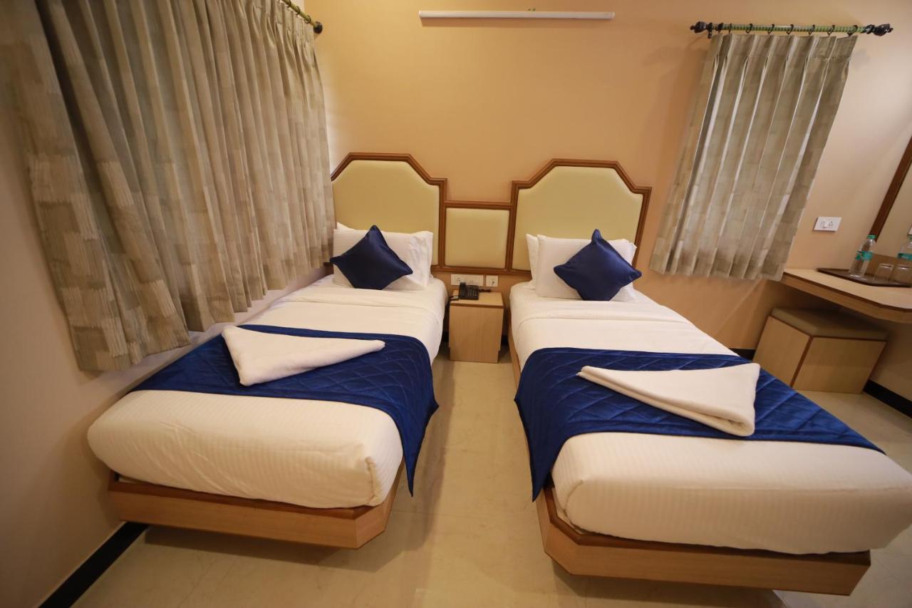 Majestic Hotel Madurai Buitenkant foto